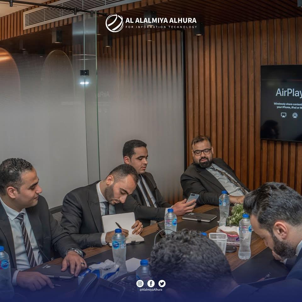 متابعة بنود جدول الأعمال