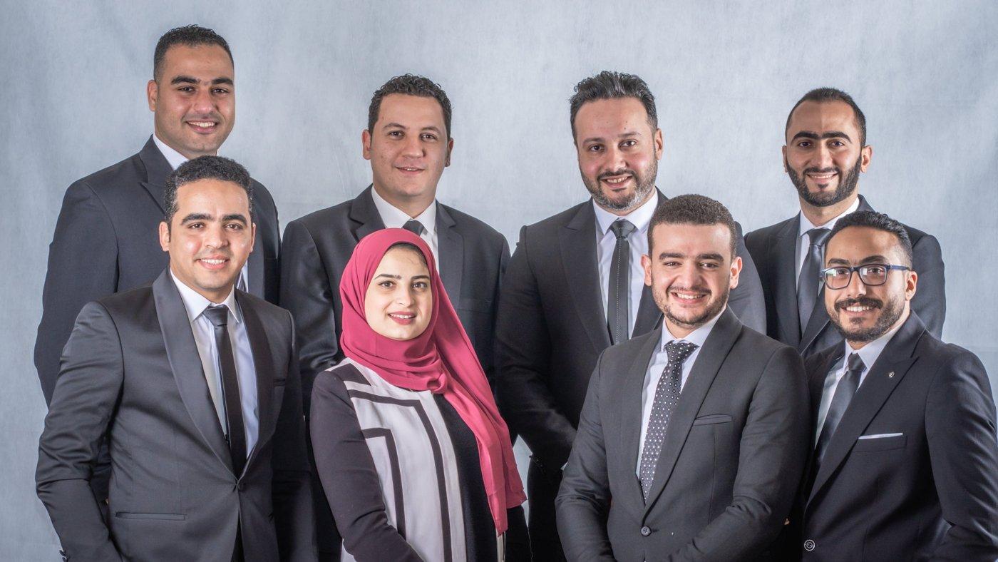 فريق الإدارة في العالمية الحرة